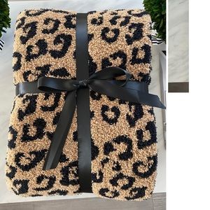 The styled collection blanket